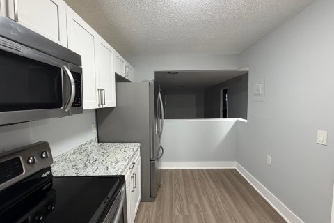 Condo à Margate, Floride, 2 chambres  № 2262249