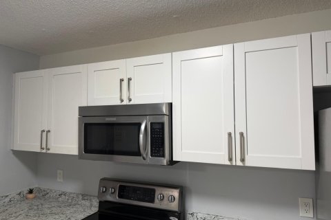 Copropriété à louer à Margate, Floride: 2 chambres, 89.19 m2 № 2262249 - photo 3