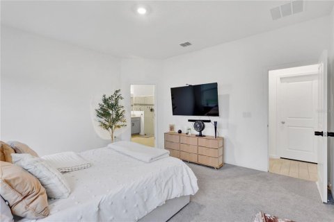 Villa ou maison à vendre à Haines City, Floride: 4 chambres, 195.09 m2 № 2413614 - photo 8