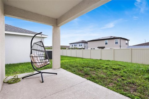 Villa ou maison à vendre à Haines City, Floride: 4 chambres, 195.09 m2 № 2413614 - photo 16