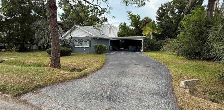 House in Tampa, Florida 3 bedrooms, 188.22 sq.m. № 1883968