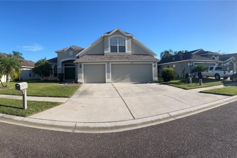 Villa ou maison à vendre à Land O' Lakes, Floride: 5 chambres, 252.23 m2 № 2302298 - photo 6
