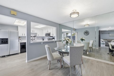 Touwnhouse à vendre à Stuart, Floride: 2 chambres, 130.06 m2 № 2087902 - photo 8