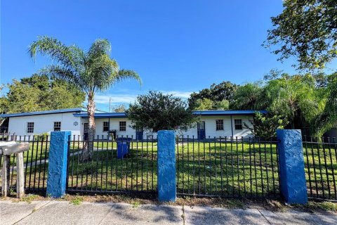 Commercial property in Sebring, Florida 330.73 sq.m. № 2351741 - photo 2