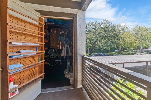 Condo in New Port Richey, Florida, 2 bedrooms  № 1906541 - photo 23