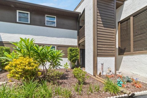 Condo in New Port Richey, Florida, 2 bedrooms  № 1906541 - photo 25