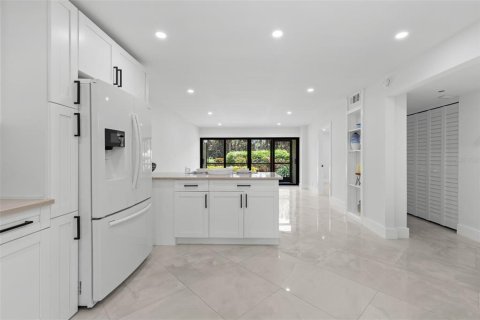 Condo in Clearwater, Florida, 2 bedrooms № 2204002 - photo 5