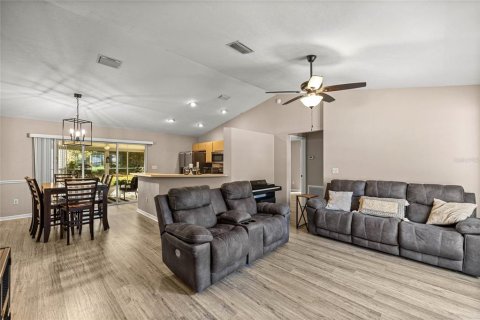 Villa ou maison à vendre à Citrus Springs, Floride: 3 chambres, 114.08 m2 № 1893775 - photo 9