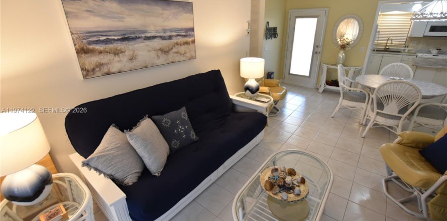 Casa en West Palm Beach, Florida 1 dormitorio, 56.76 m2 № 2036443