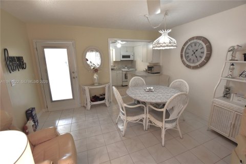Casa en venta en West Palm Beach, Florida, 1 dormitorio, 56.76 m2 № 2036443 - foto 8