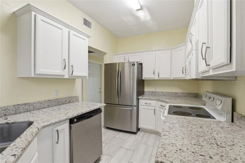 Condominio en alquiler en Gainesville, Florida, 2 dormitorios, 86.77 m2 № 2093337 - foto 13