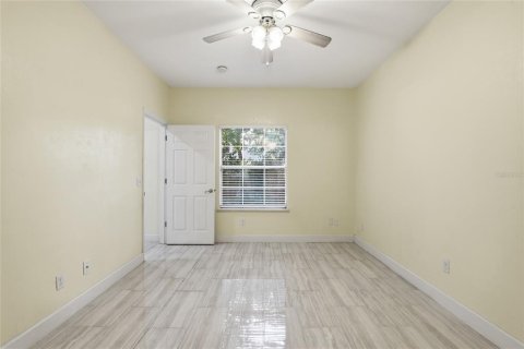 Condominio en alquiler en Gainesville, Florida, 2 dormitorios, 86.77 m2 № 2093337 - foto 16