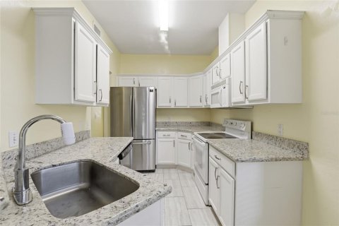 Condominio en alquiler en Gainesville, Florida, 2 dormitorios, 86.77 m2 № 2093337 - foto 12
