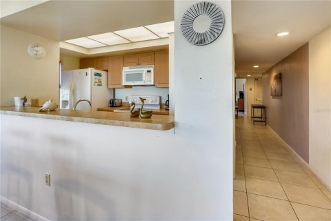Copropriété à vendre à Treasure Island, Floride: 2 chambres, 103.59 m2 № 1514647 - photo 10