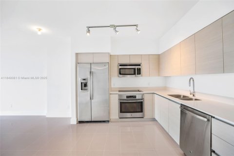 Condominio en alquiler en Miami, Florida, 1 dormitorio, 59.46 m2 № 1851931 - foto 26