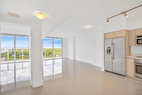 Condominio en alquiler en Miami, Florida, 1 dormitorio, 59.46 m2 № 1851931 - foto 27