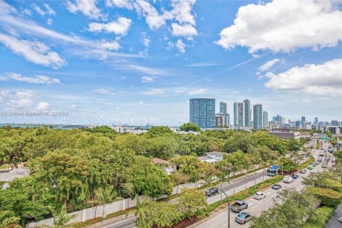 Condominio en alquiler en Miami, Florida, 1 dormitorio, 59.46 m2 № 1851931 - foto 4
