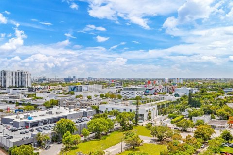 Condominio en alquiler en Miami, Florida, 1 dormitorio, 59.46 m2 № 1851931 - foto 11