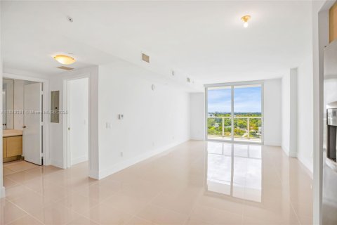 Condominio en alquiler en Miami, Florida, 1 dormitorio, 59.46 m2 № 1851931 - foto 19