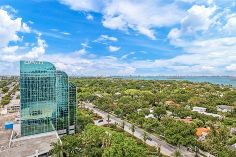Condominio en alquiler en Miami, Florida, 1 dormitorio, 59.46 m2 № 1851931 - foto 10