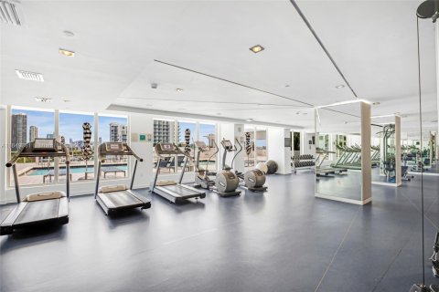 Condominio en alquiler en Miami, Florida, 1 dormitorio, 59.46 m2 № 1851931 - foto 9