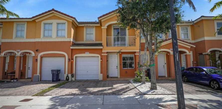 Touwnhouse à Homestead, Floride 3 chambres, 134.43 m2 № 2044307