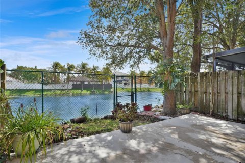 Touwnhouse à vendre à Homestead, Floride: 3 chambres, 134.43 m2 № 2044307 - photo 23