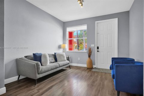 Touwnhouse à vendre à Homestead, Floride: 3 chambres, 134.43 m2 № 2044307 - photo 7