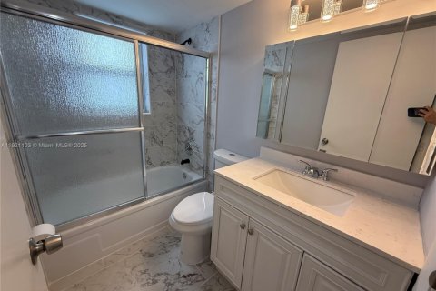 Condominio en venta en Margate, Florida, 2 dormitorios, 92.9 m2 № 1975238 - foto 12