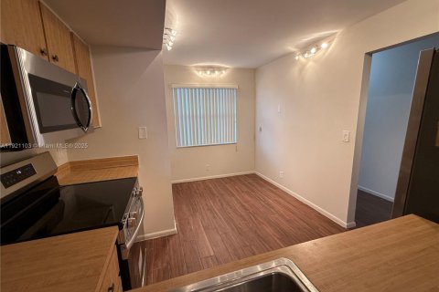 Condominio en venta en Margate, Florida, 2 dormitorios, 92.9 m2 № 1975238 - foto 6