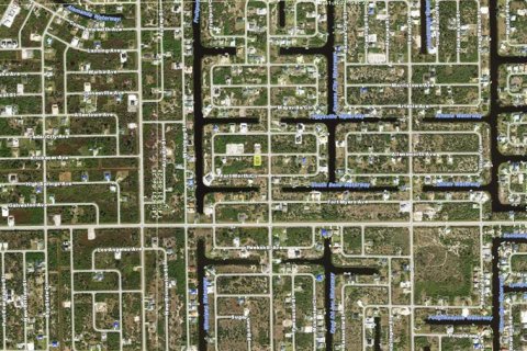 Terreno en venta en Port Charlotte, Florida № 2161284 - foto 3