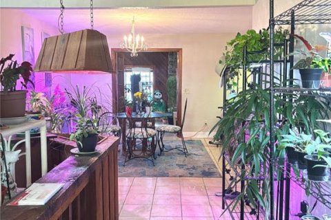 Villa ou maison à vendre à New Smyrna Beach, Floride: 4 chambres, 260.59 m2 № 2150433 - photo 3