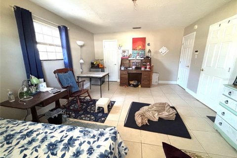 Villa ou maison à vendre à New Smyrna Beach, Floride: 4 chambres, 260.59 m2 № 2150433 - photo 8