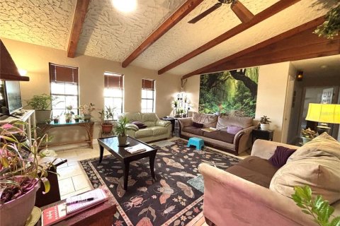 Villa ou maison à vendre à New Smyrna Beach, Floride: 4 chambres, 260.59 m2 № 2150433 - photo 4