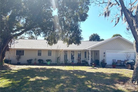 Villa ou maison à vendre à New Smyrna Beach, Floride: 4 chambres, 260.59 m2 № 2150433 - photo 2