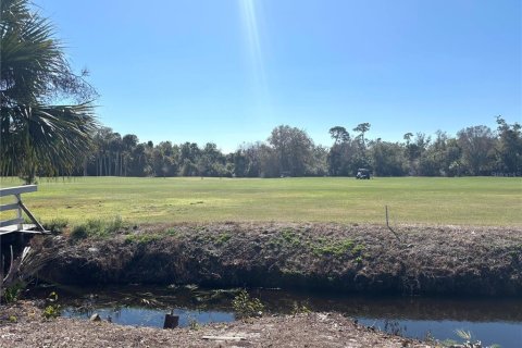 Villa ou maison à vendre à New Smyrna Beach, Floride: 4 chambres, 260.59 m2 № 2150433 - photo 24