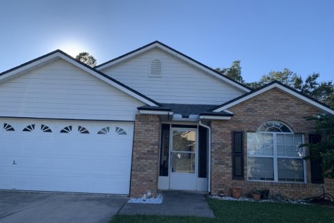 House in Middleburg, Florida 4 bedrooms, 158.86 sq.m. № 801785 - photo 1