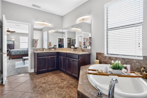 Casa en venta en Dover, Florida, 4 dormitorios, 309.74 m2 № 2203730 - foto 19