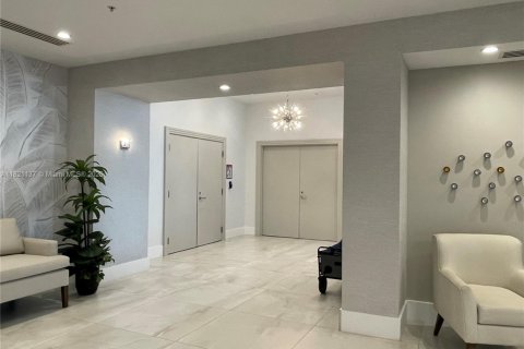 Condominio en venta en Hollywood, Florida, 1 dormitorio, 82.03 m2 № 1781442 - foto 27