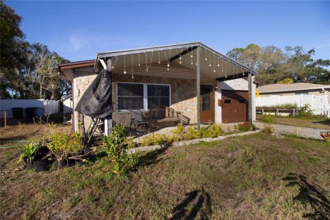House in Tampa, Florida 3 bedrooms, 120.87 sq.m. № 1553166 - photo 5