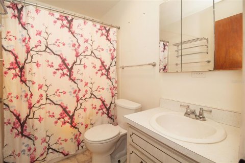 House in Tampa, Florida 3 bedrooms, 120.87 sq.m. № 1553166 - photo 23