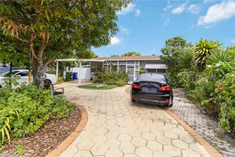 Villa ou maison à vendre à Miramar, Floride: 2 chambres, 120.4 m2 № 1932658 - photo 2