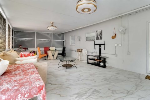 Villa ou maison à vendre à Miramar, Floride: 2 chambres, 120.4 m2 № 1932658 - photo 22