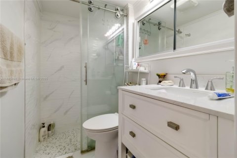 Villa ou maison à vendre à Miramar, Floride: 2 chambres, 120.4 m2 № 1932658 - photo 19