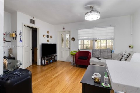 Villa ou maison à vendre à Miramar, Floride: 2 chambres, 120.4 m2 № 1932658 - photo 7