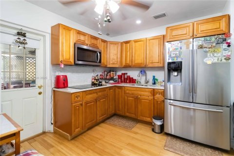 Villa ou maison à vendre à Miramar, Floride: 2 chambres, 120.4 m2 № 1932658 - photo 9