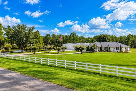 Villa ou maison à vendre à New Smyrna Beach, Floride: 4 chambres, 192.87 m2 № 2408794 - photo 28