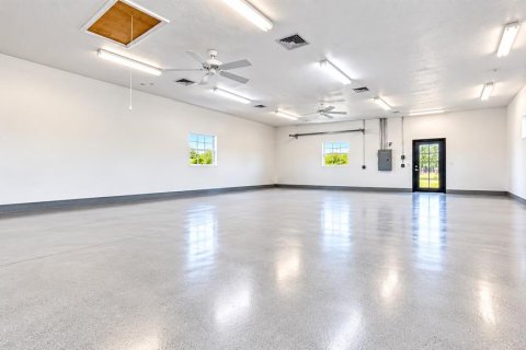 Villa ou maison à vendre à New Smyrna Beach, Floride: 4 chambres, 192.87 m2 № 2408794 - photo 15