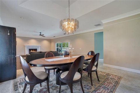 House in Orlando, Florida 3 bedrooms, 296.54 sq.m. № 1894679 - photo 9