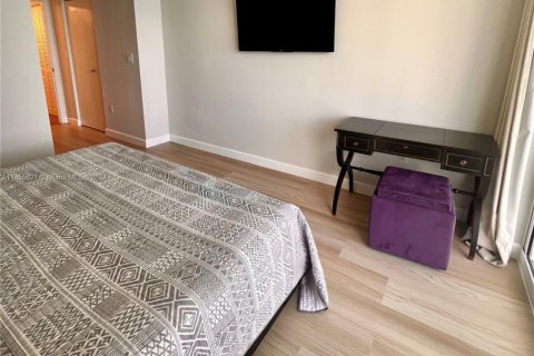 Condo in Sunny Isles Beach, Florida, 2 bedrooms № 1865366 - photo 26